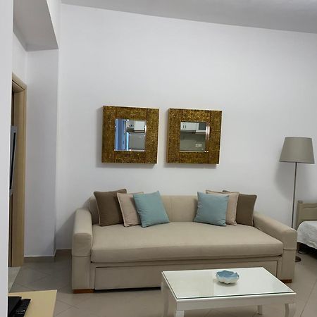 Lr Apartments Саранда Екстер'єр фото