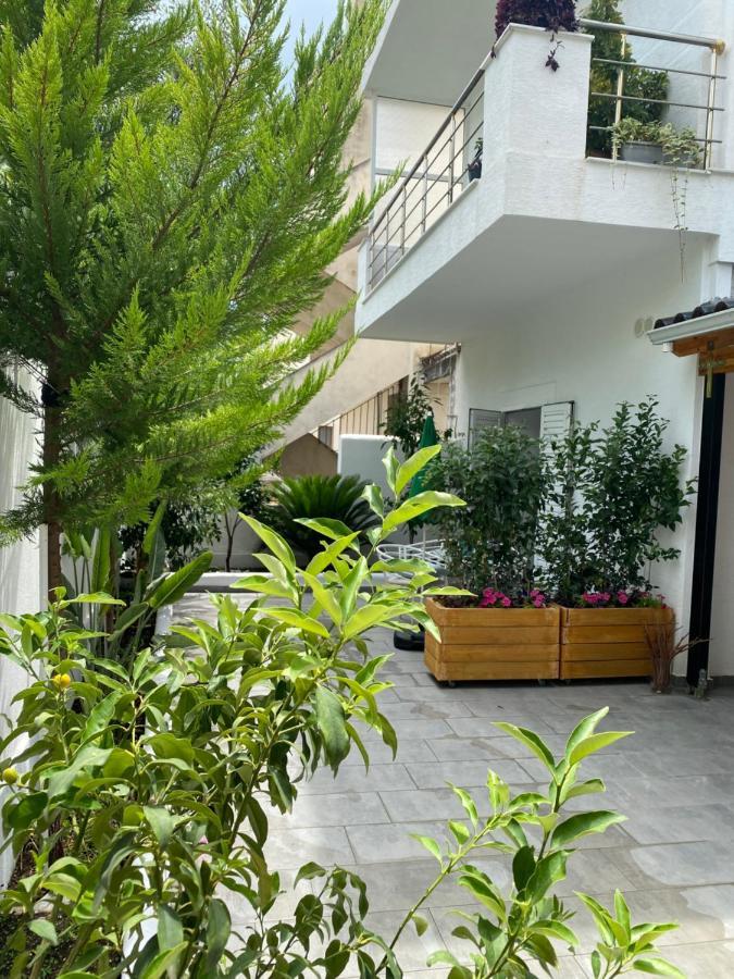 Lr Apartments Саранда Екстер'єр фото