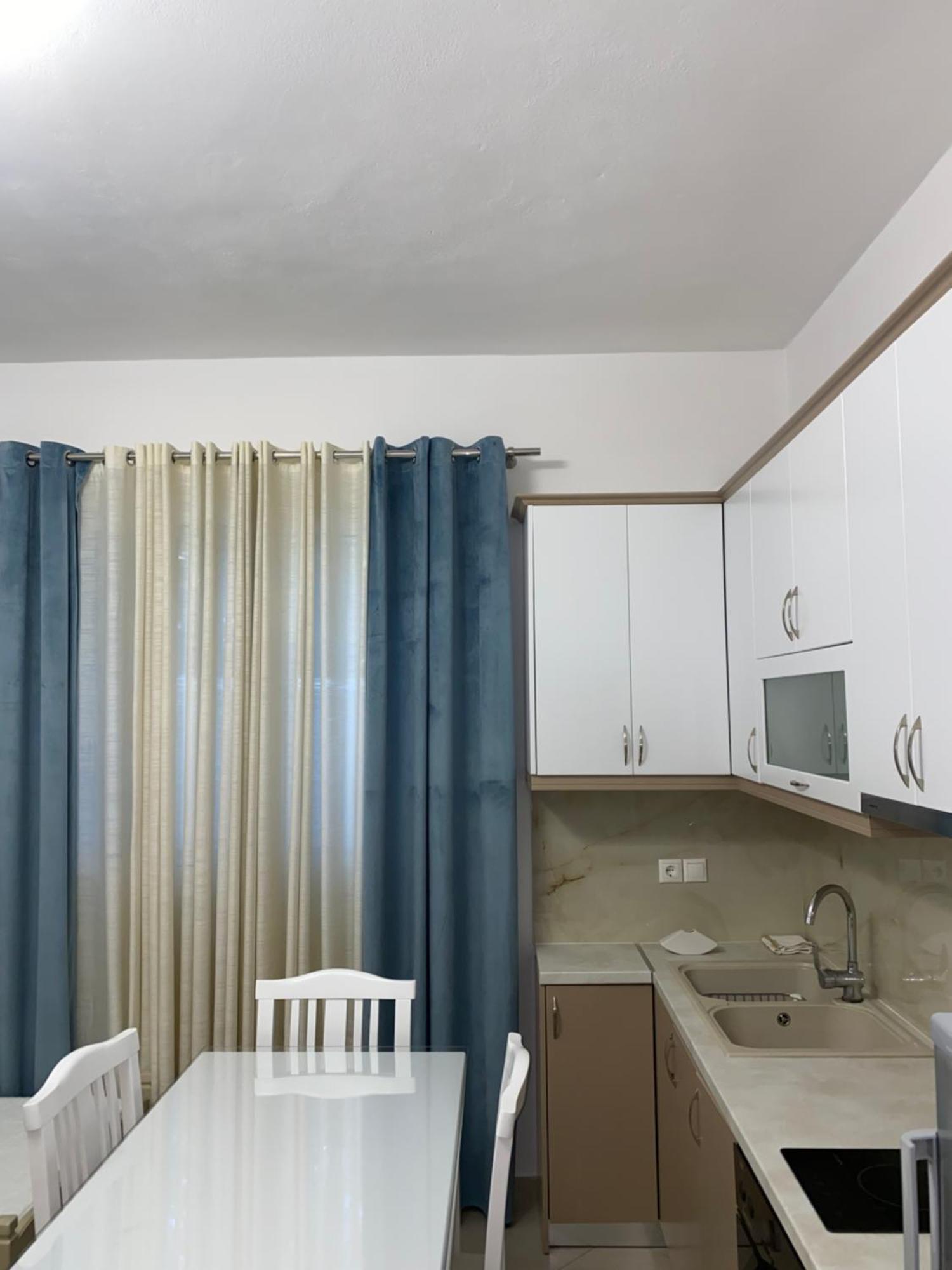 Lr Apartments Саранда Екстер'єр фото